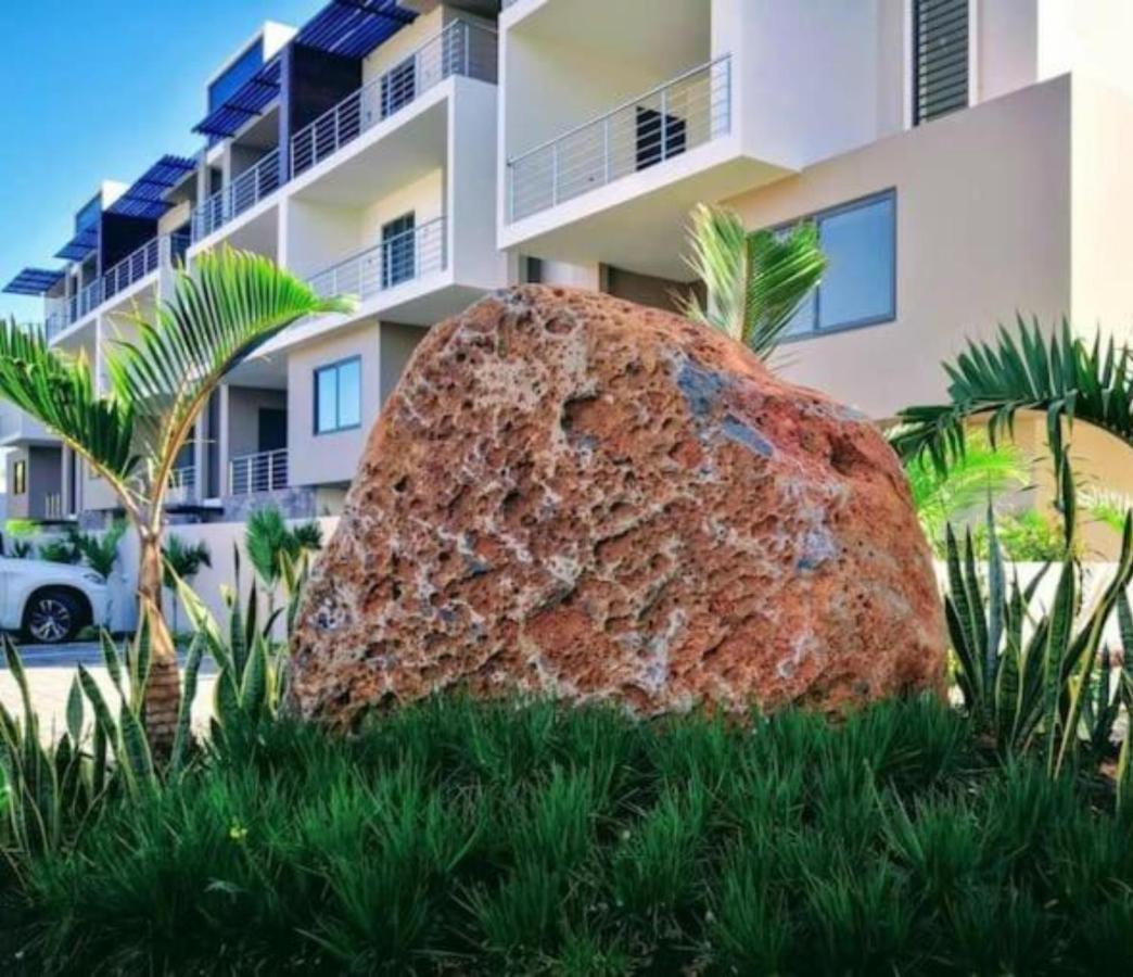 Luxury 2 Bedroom Apartment With Pool - Close To Flic-En-Flac Beach Kültér fotó